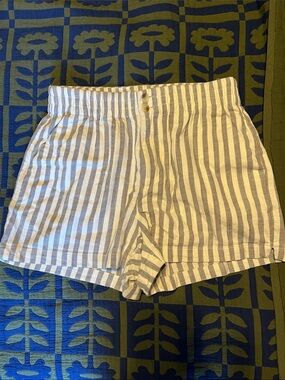 Marine Layer Striped High-Waist Shorts - Cream & Gray